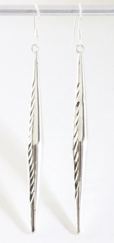 Lange gehamerde hoogglans zilveren pegel oorbellen afbeelding 1