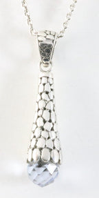 Bewerkte zilveren pegel hanger met aquamarijn aan ketting afbeelding 1