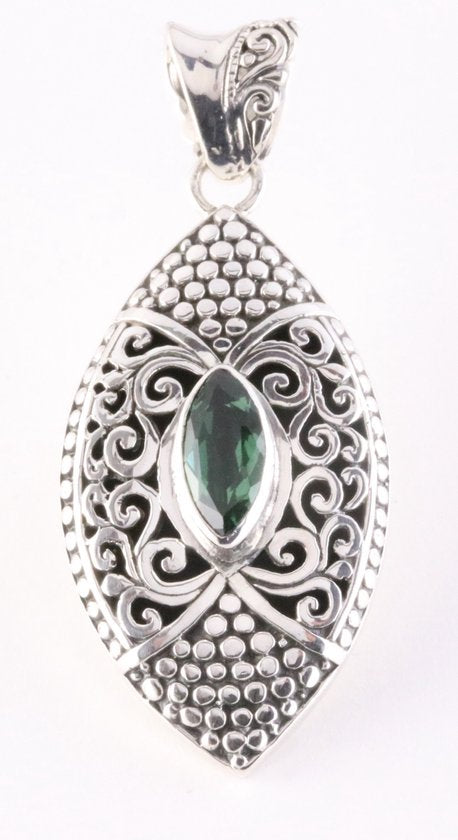 Bewerkte zilveren hanger met groene amethist afbeelding 1