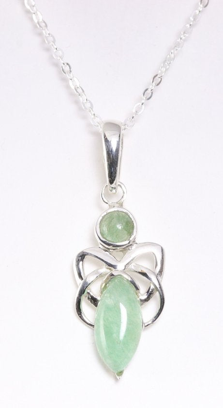 Fijne zilveren hanger met groene aventurijn aan ketting afbeelding 1