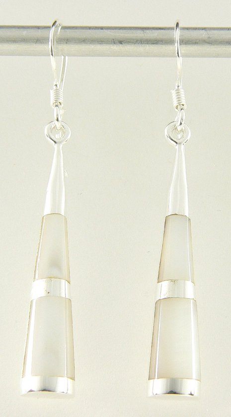 Zilveren oorbellen met parelmoer afbeelding 1