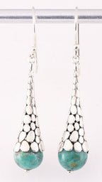 Bewerkte zilveren pegel oorbellen met turkoois afbeelding 1