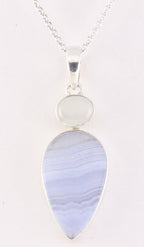 Zilveren hanger met blauwe lace agaat en regenboog maansteen aan ketting afbeelding 1