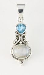 Bewerkte zilveren hanger met regenboog maansteen en blauwe topaas afbeelding 1
