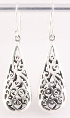 Lange opengewerkte zilveren oorbellen afbeelding 1