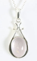 Zilveren hanger met rozenkwarts aan ketting afbeelding 1