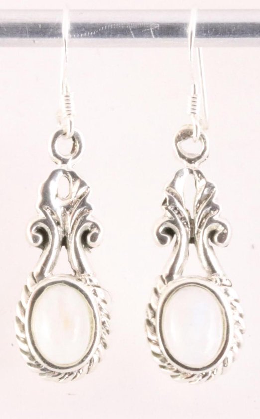 Bewerkte zilveren oorbellen met regenboog maansteen afbeelding 1