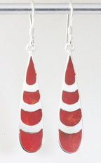 Lange druppelvormige zilveren oorbellen met rode koraal steen afbeelding 1