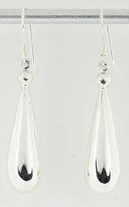 Druppelvormige zilveren oorbellen afbeelding 1