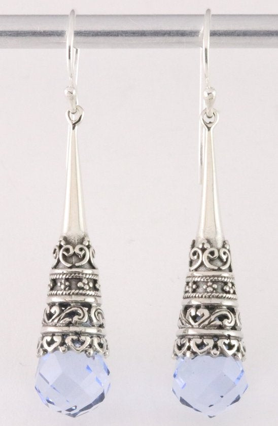 Bewerkte zilveren pegeloorbellen met aquamarijn afbeelding 1