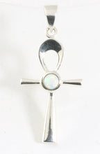 Fijne zilveren ankh hanger met welo opaal afbeelding 1