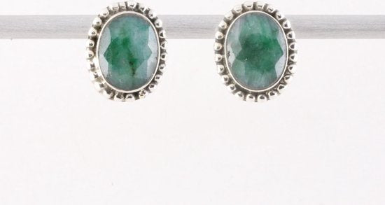 Bewerkte zilveren oorstekers met smaragd afbeelding 4