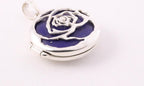 Rond bewerkt zilveren medaillon met lapis lazuli afbeelding 2