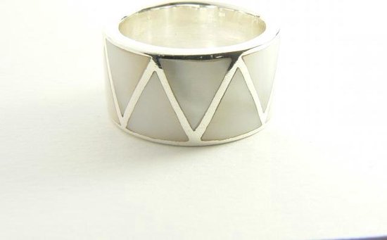 Zware zilveren ring met parelmoer afbeelding 1