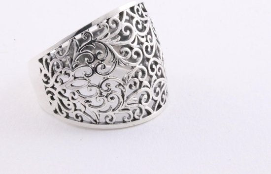 Opengewerkte zilveren ring afbeelding 1