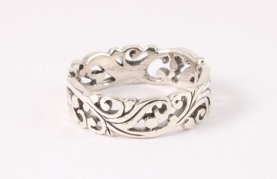 Opengewerkte zilveren ring afbeelding 1