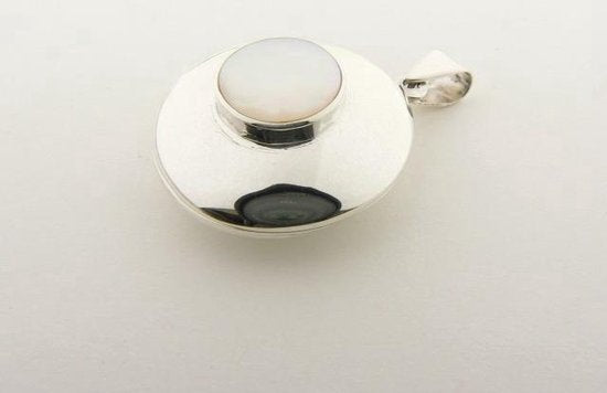 Rond hoogglans zilveren medaillon met parelmoer afbeelding 2