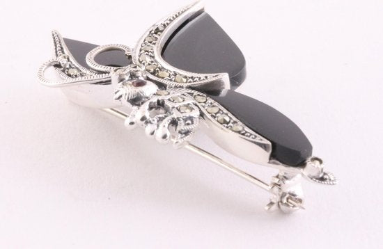 Zilveren vlinder broche met marcasiet, onyx en granaat afbeelding 3