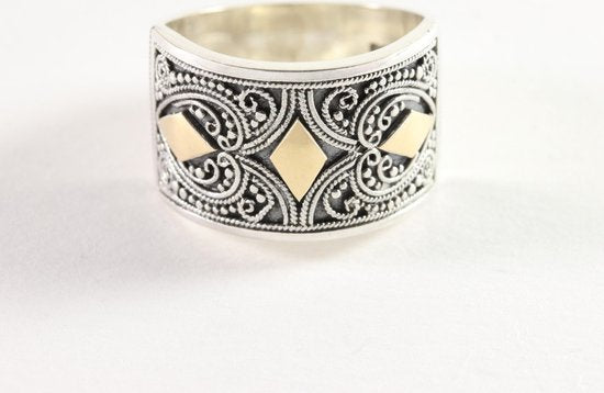 Traditionele bewerkte zilveren ring met 18k gouden decoraties afbeelding 2