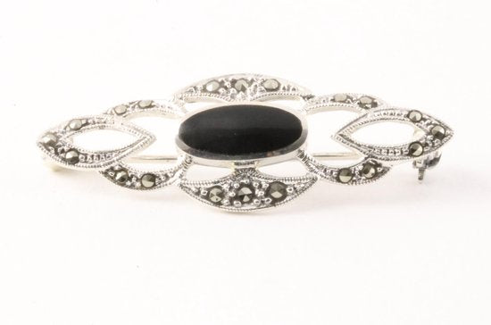 Langwerpige opengewerkte zilveren broche met onyx en marcasiet afbeelding 2