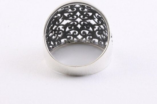 Opengewerkte zilveren ring afbeelding 2