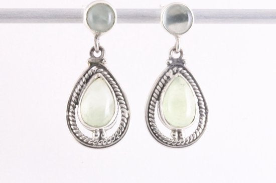 Opengewerkte zilveren oorstekers met prehniet afbeelding 4