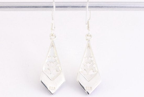 Opengewerkte zilveren oorbellen met lapis lazuli afbeelding 3