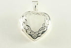 Gehamerd hartvormig zilveren medaillon afbeelding 4