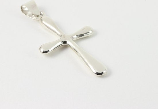 Lange hoogglans zilveren kruishanger aan ketting afbeelding 5