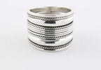 Brede zilveren ring met ribbels en kabelpatronen afbeelding 3