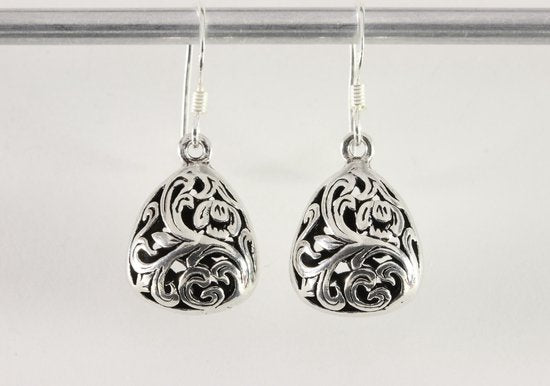 Opengewerkte zilveren oorbellen afbeelding 4