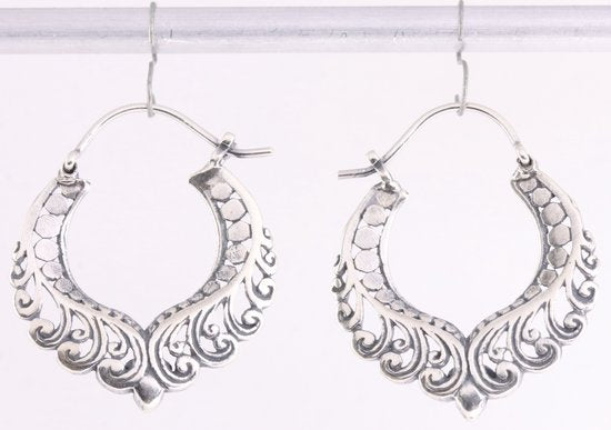 Traditionele fijne bewerkte zilveren oorringen afbeelding 1