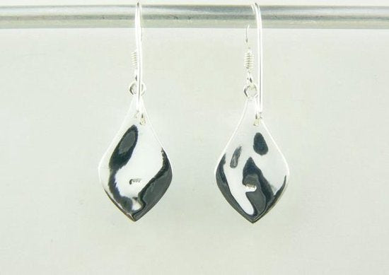 Druppelvormige zilveren oorbellen met blauwe turkoois afbeelding 4