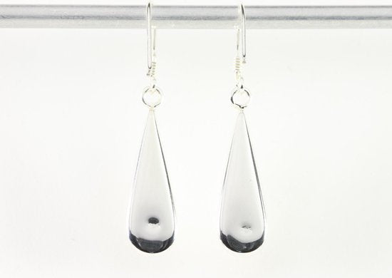 Druppelvormige zilveren oorbellen met roze parelmoer afbeelding 3