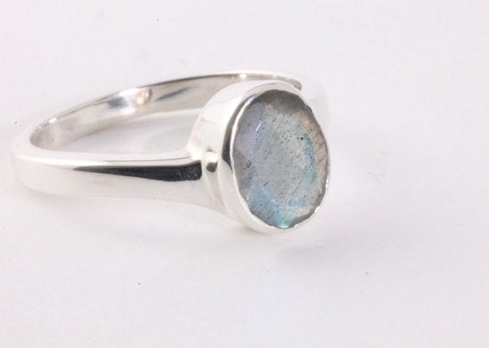 Zilveren ring met labradoriet afbeelding 1