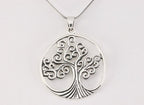 Ronde zilveren hanger met levensboom aan ketting afbeelding 1