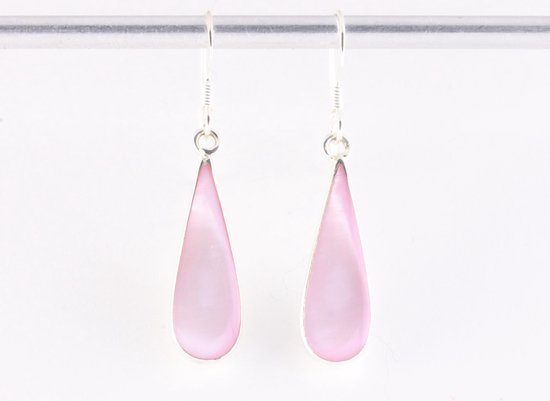 Druppelvormige zilveren oorbellen met roze parelmoer afbeelding 4