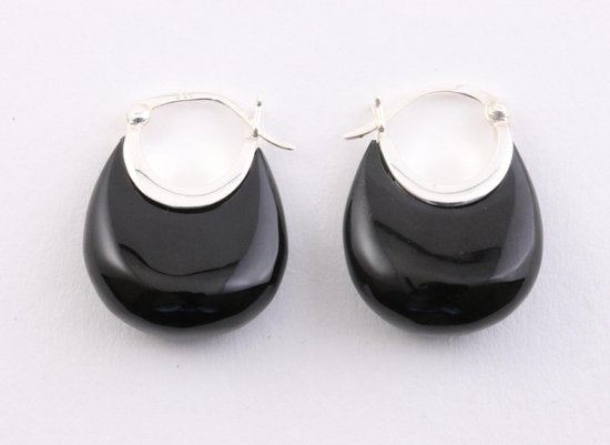 Fijne zilveren oorringen met onyx afbeelding 4