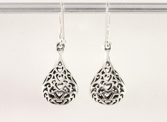 Fijne druppelvormige opengewerkte zilveren oorbellen afbeelding 3