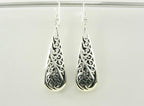 Lange opengewerkte druppelvormige zilveren oorbellen afbeelding 4