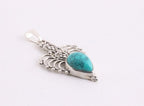 Fijne opengewerkte zilveren hanger met turkoois aan ketting afbeelding 2