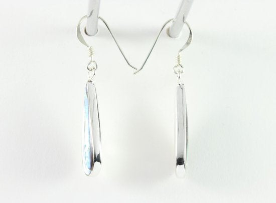 Druppelvormige zilveren oorbellen met abalone schelp afbeelding 4