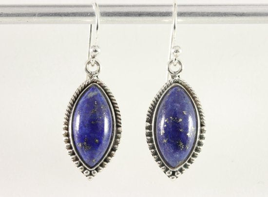 Bewerkte zilveren oorbellen met lapis lazuli afbeelding 4