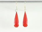 Druppelvormige zilveren oorbellen met rode koraal steen afbeelding 4