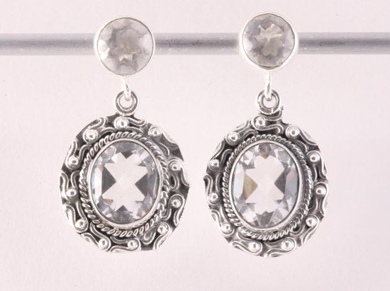 Bewerkte zilveren oorstekers met bergkristal afbeelding 1