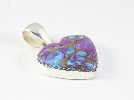 Hartvormige zilveren hanger met paarse koperturkoois aan ketting afbeelding 2