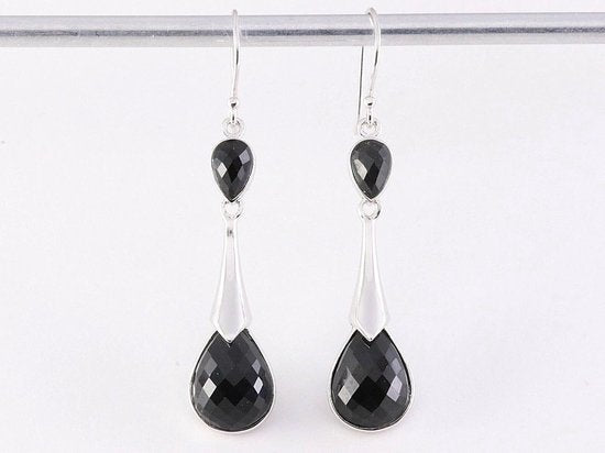 Lange zilveren oorbellen met gefacetteerde onyx afbeelding 3