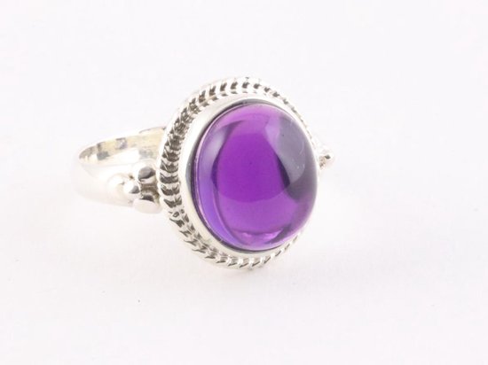 Bewerkte zilveren ring met amethist afbeelding 1