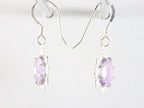 Fijne opengewerkte zilveren oorbellen met roze amethist afbeelding 2