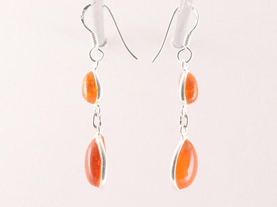 Fijne lange zilveren oorbellen met amber afbeelding 2